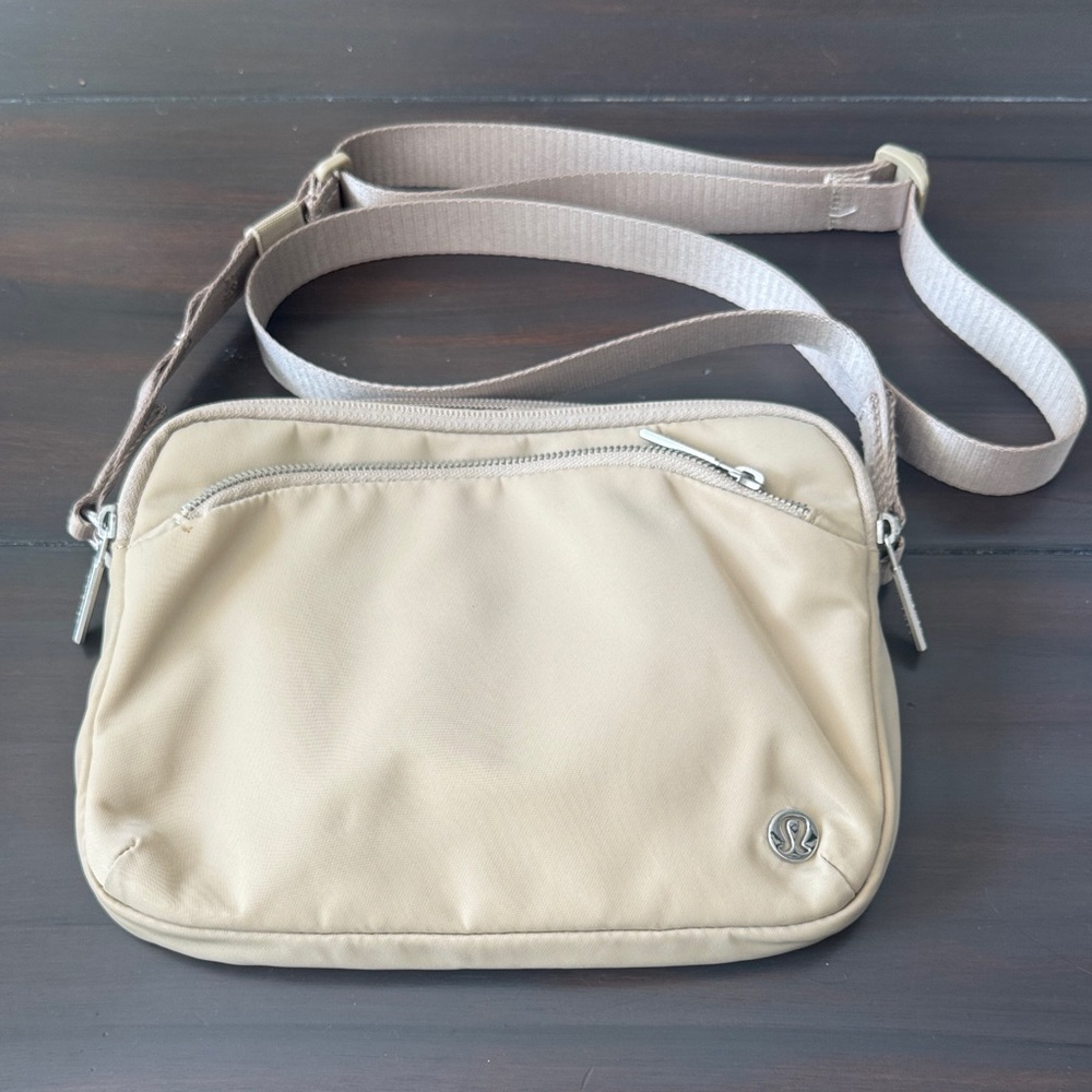 lululemon athletica Beige Belt Bag
